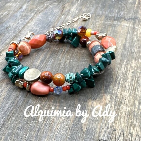 Layered beaded wrap bracelet with malachite - Picture 1 of 3
